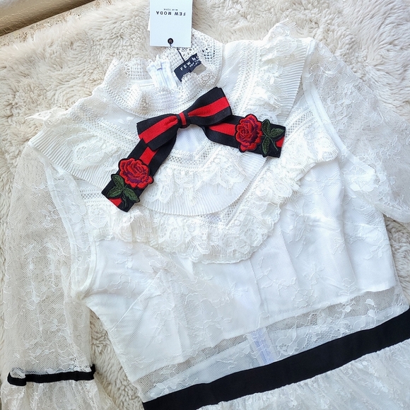 🍒NWT🍒 ETHEREAL WHITE LACE DRESS - Picture 2 of 9